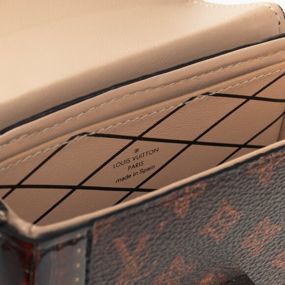 Louis Vuitton Essential Trunk Monogram Canvas Charm - Picture 10 of 10